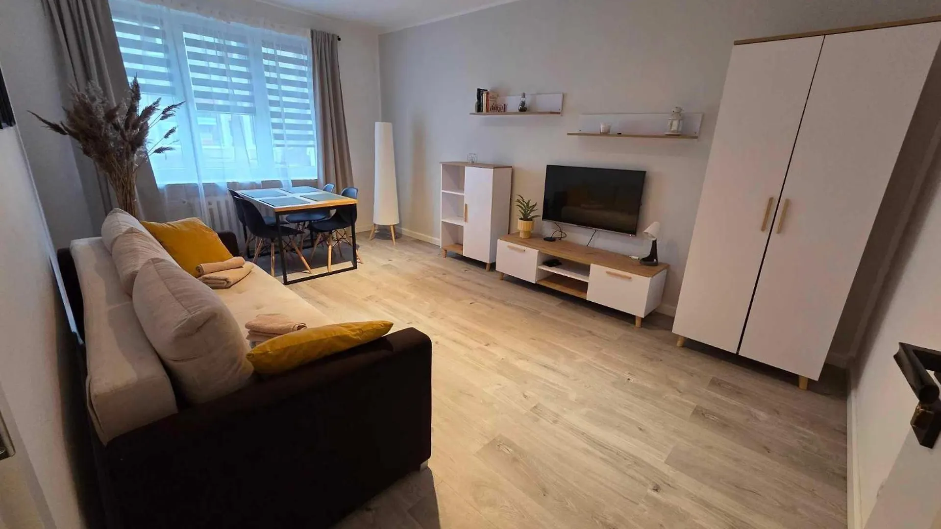 Chill & Stay - Skarpowa Gdansk contacts